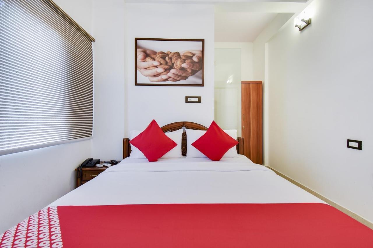 Oyo Flagship 76298 Prime Suites Bangalore Exterior foto
